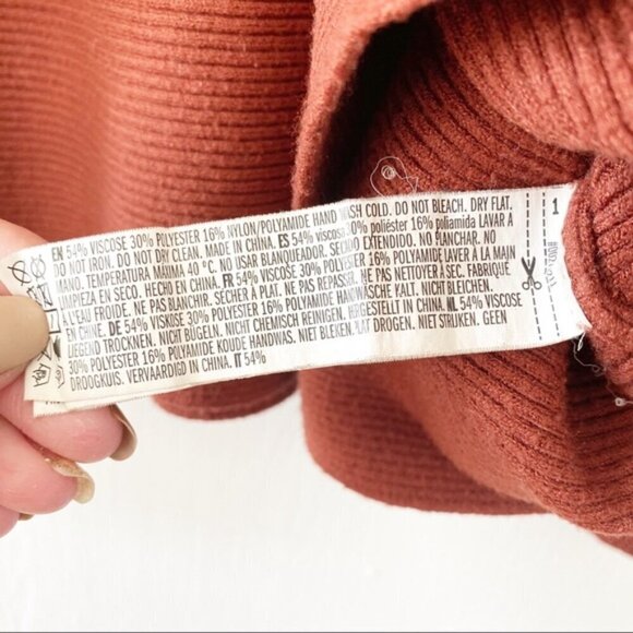 Forever 21 Plus mock neck sweater 3x Rust Brown Burnt orange dolman - Picture 9 of 9